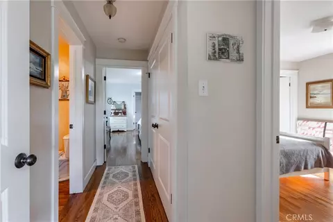 Entry Way - 1121 Vista Way, Oceanside, CA 92054 photo 2 of 3