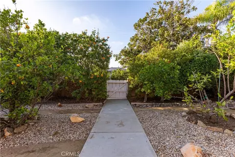 Exterior - 1121 Vista Way, Oceanside, CA 92054 photo 9 of 14