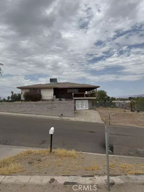 313 Desnok, Needles, CA 92363 photo 3