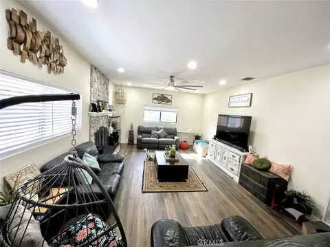 7245 Lyons, Hesperia, CA 92345 photo 5