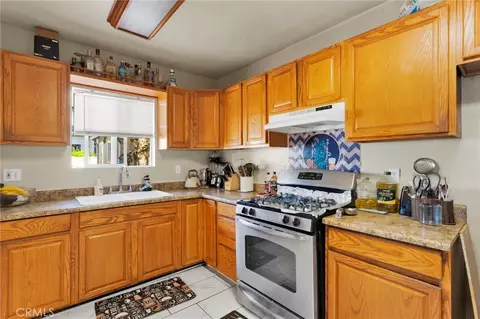 Kitchen - 4443 Highland Pl, Riverside, CA 92506 photo 2 of 2