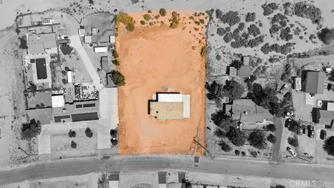 View/Area - 18686 Lilac St, Hesperia, CA 92345 photo 3 of 3
