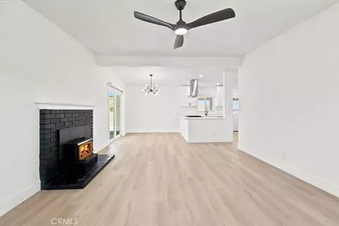 Living - 18686 Lilac St, Hesperia, CA 92345 photo 2 of 3