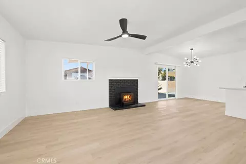 Living - 18686 Lilac St, Hesperia, CA 92345 photo 1 of 3