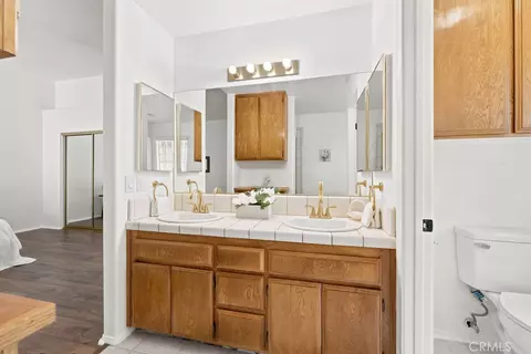 Bath - 18668 Kamana Rd, Apple Valley, CA 92307 photo 4 of 6