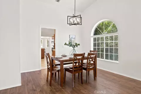 Dining - 18668 Kamana Rd, Apple Valley, CA 92307 photo 1 of 2