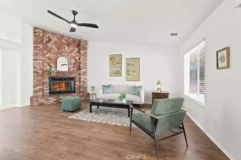 Living - 18668 Kamana Rd, Apple Valley, CA 92307 photo 5 of 5