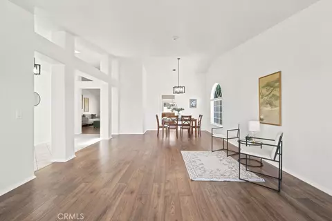Living - 18668 Kamana Rd, Apple Valley, CA 92307 photo 3 of 5