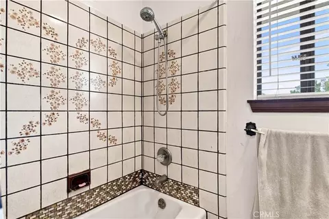 Bath - 14367 Flathead, Apple Valley, CA 92307 photo 6 of 6