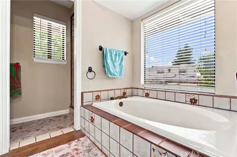 Bath - 14367 Flathead, Apple Valley, CA 92307 photo 3 of 6