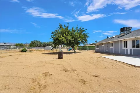 Exterior - 11931 Puye, Apple Valley, CA 92308 photo 9 of 11