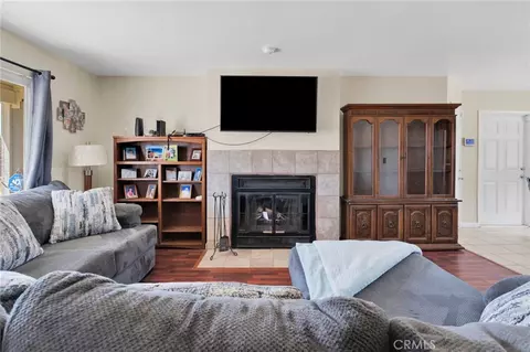 Living - 11931 Puye, Apple Valley, CA 92308 photo 2 of 2