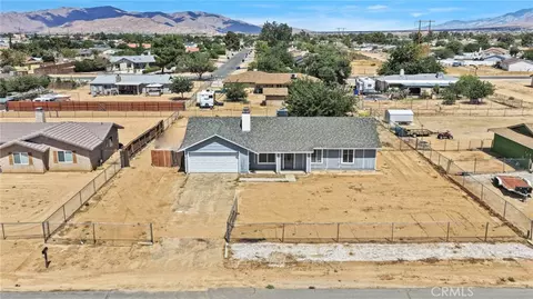 View/Area - 11931 Puye, Apple Valley, CA 92308 photo 3 of 11