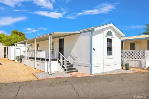 22601 Bear Vly #27, Apple Valley, CA 92308