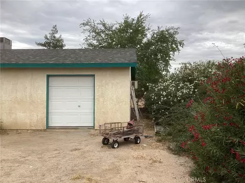 Exterior - 14556 Mojave St, Hesperia, CA 92345 photo 14 of 14