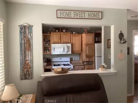 Kitchen - 14556 Mojave St, Hesperia, CA 92345 photo 3 of 3