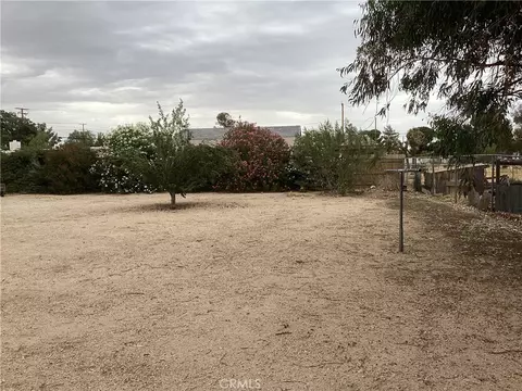 Exterior - 14556 Mojave St, Hesperia, CA 92345 photo 9 of 14