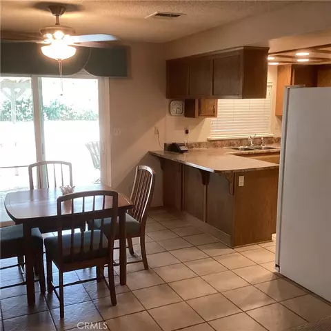 Dining - 14556 Mojave St, Hesperia, CA 92345 photo 2 of 2