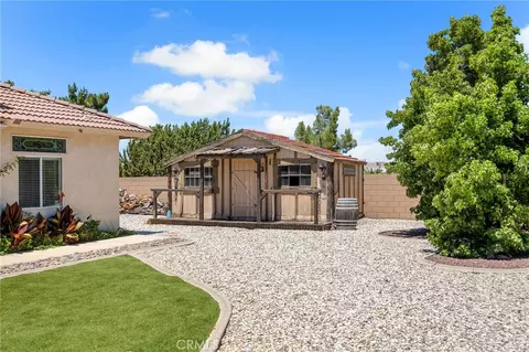 Exterior - 6955 Oak View Ct, Oak Hills, CA 92344 photo 6 of 8