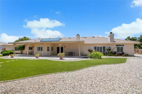 Exterior - 6955 Oak View Ct, Oak Hills, CA 92344 photo 3 of 8