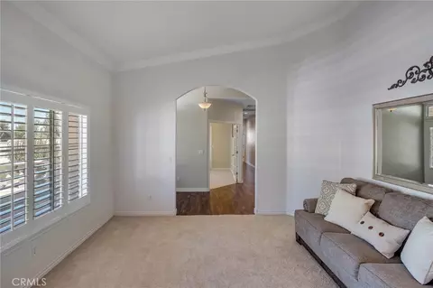Living - 6955 Oak View Ct, Oak Hills, CA 92344 photo 2 of 5