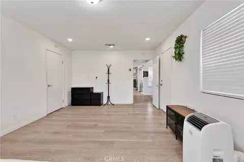 Entry Way - 14275 Gayhead, Apple Valley, CA 92307 photo 5 of 5