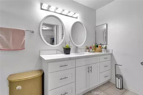 Bath - 14275 Gayhead, Apple Valley, CA 92307 photo 1 of 3