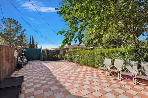 Exterior - 14275 Gayhead, Apple Valley, CA 92307 photo 10 of 22