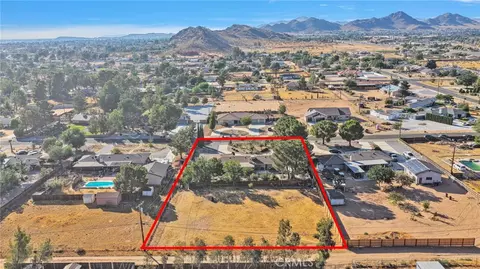 View/Area - 14275 Gayhead, Apple Valley, CA 92307 photo 6 of 11
