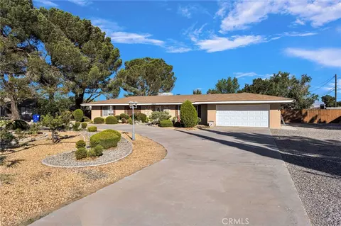 Exterior - 14275 Gayhead, Apple Valley, CA 92307 photo 18 of 22
