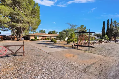 Exterior - 14275 Gayhead, Apple Valley, CA 92307 photo 22 of 22