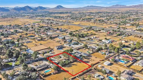 View/Area - 14275 Gayhead, Apple Valley, CA 92307 photo 8 of 11