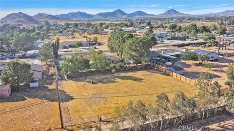 View/Area - 14275 Gayhead, Apple Valley, CA 92307 photo 7 of 11