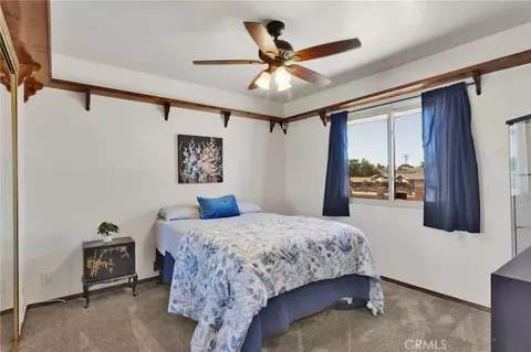 Bedroom - 15011 Tuscola Rd, Apple Valley, CA 92307 photo 3 of 7