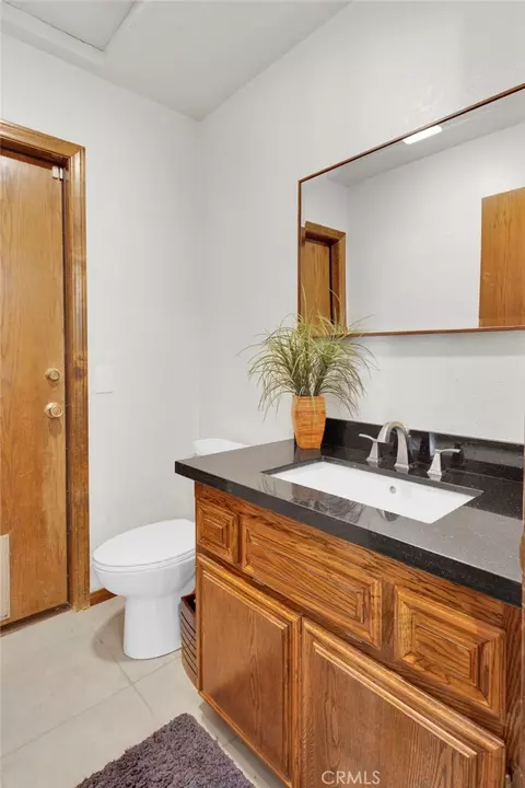 Bath - 15011 Tuscola Rd, Apple Valley, CA 92307 photo 4 of 4