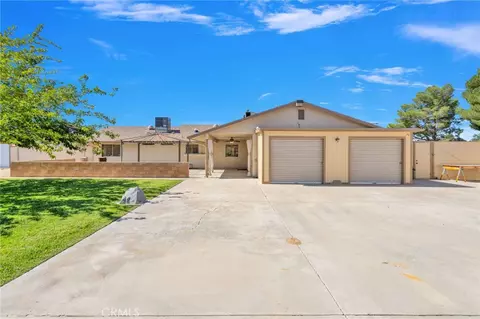 Exterior - 15011 Tuscola Rd, Apple Valley, CA 92307 photo 10 of 10