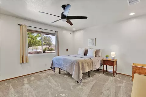 Bedroom - 15011 Tuscola Rd, Apple Valley, CA 92307 photo 1 of 7