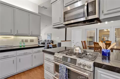 Kitchen - 15011 Tuscola Rd, Apple Valley, CA 92307 photo 3 of 3