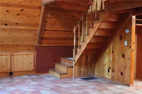 Entry Way - 1628 Thrush, Wrightwood, CA 92397 photo 4 of 6