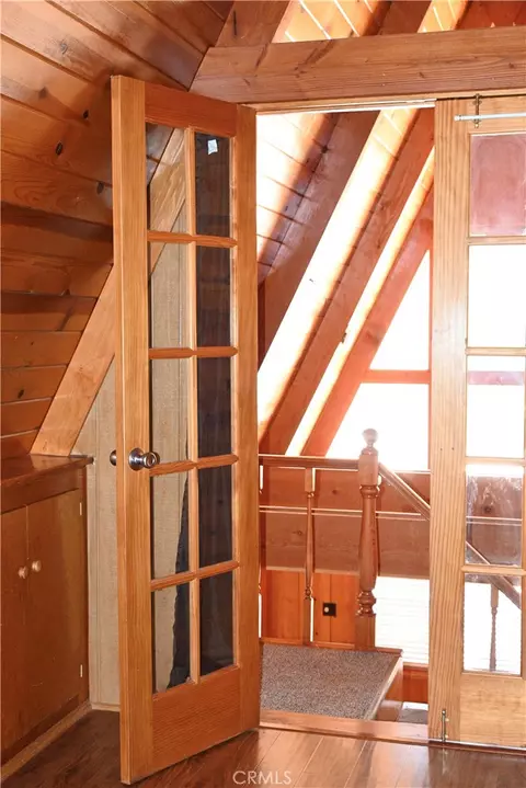 Entry Way - 1628 Thrush, Wrightwood, CA 92397 photo 6 of 6