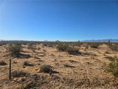 11955 Coronado Ave, Adelanto, CA 92301