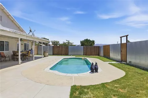 Exterior - 16089 Cactus St, Hesperia, CA 92345 photo 8 of 15
