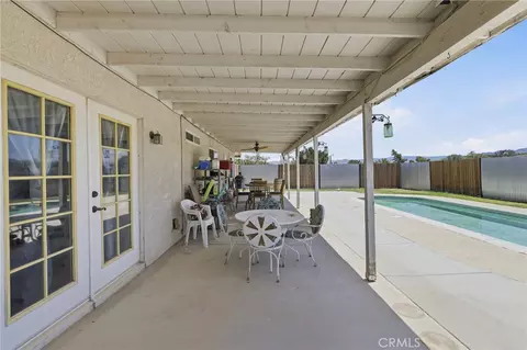 Exterior - 16089 Cactus St, Hesperia, CA 92345 photo 3 of 15