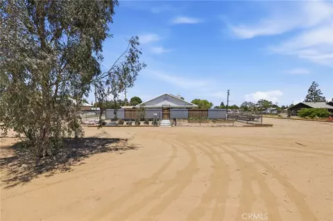 Exterior - 16089 Cactus St, Hesperia, CA 92345 photo 15 of 15