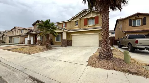 Exterior - 10258 Susan, Hesperia, CA 92345 photo 2 of 3