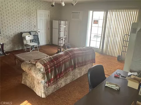 Living - 37111 Tripoli, Barstow, CA 92311 photo 2 of 3