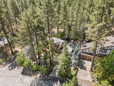 View/Area - 1869 Twin Lks, Wrightwood, CA 92397 photo 5 of 5