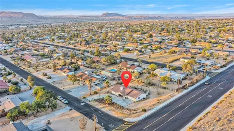 View/Area - 7685 Hilton, Yucca Valley, CA 92284 photo 1 of 2