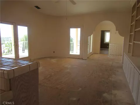 Living - 16445 Koda Way, Apple Valley, CA 92307 photo 6 of 6