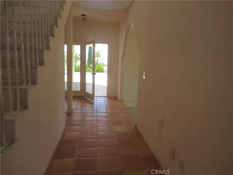 Entry Way - 16445 Koda Way, Apple Valley, CA 92307 photo 1 of 3